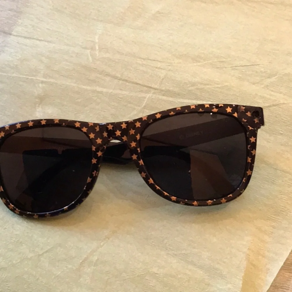 Mickey Mouse sunnies